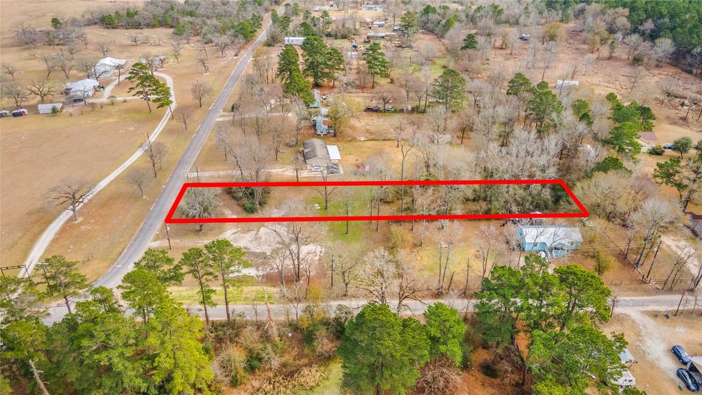 Photo of 4 Catechis Road, Huntsville, TX 77320 (MLS # 52053450)