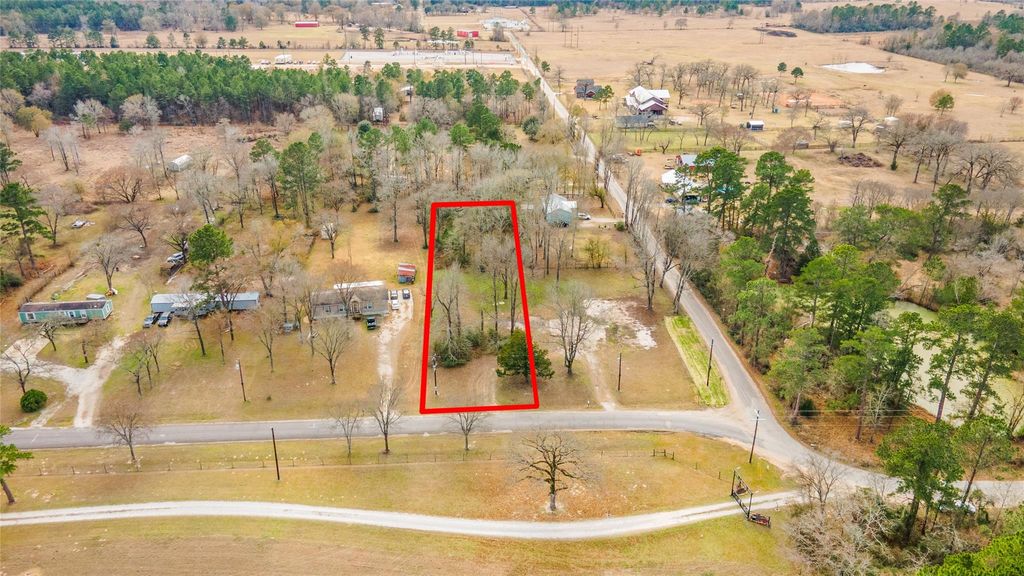 Photo of 4 Catechis Road, Huntsville, TX 77320 (MLS # 52053450)