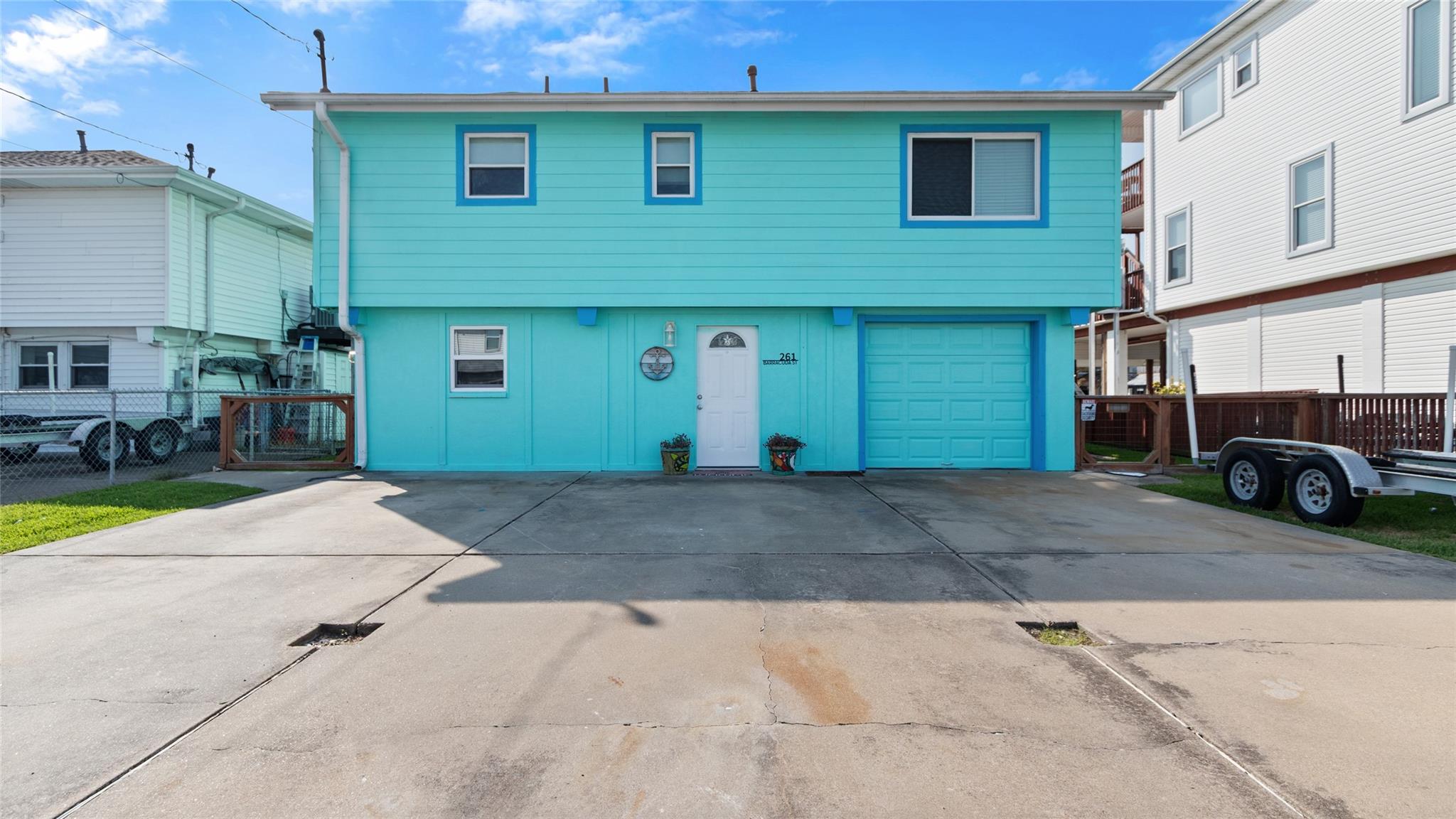 261 Barracuda Street