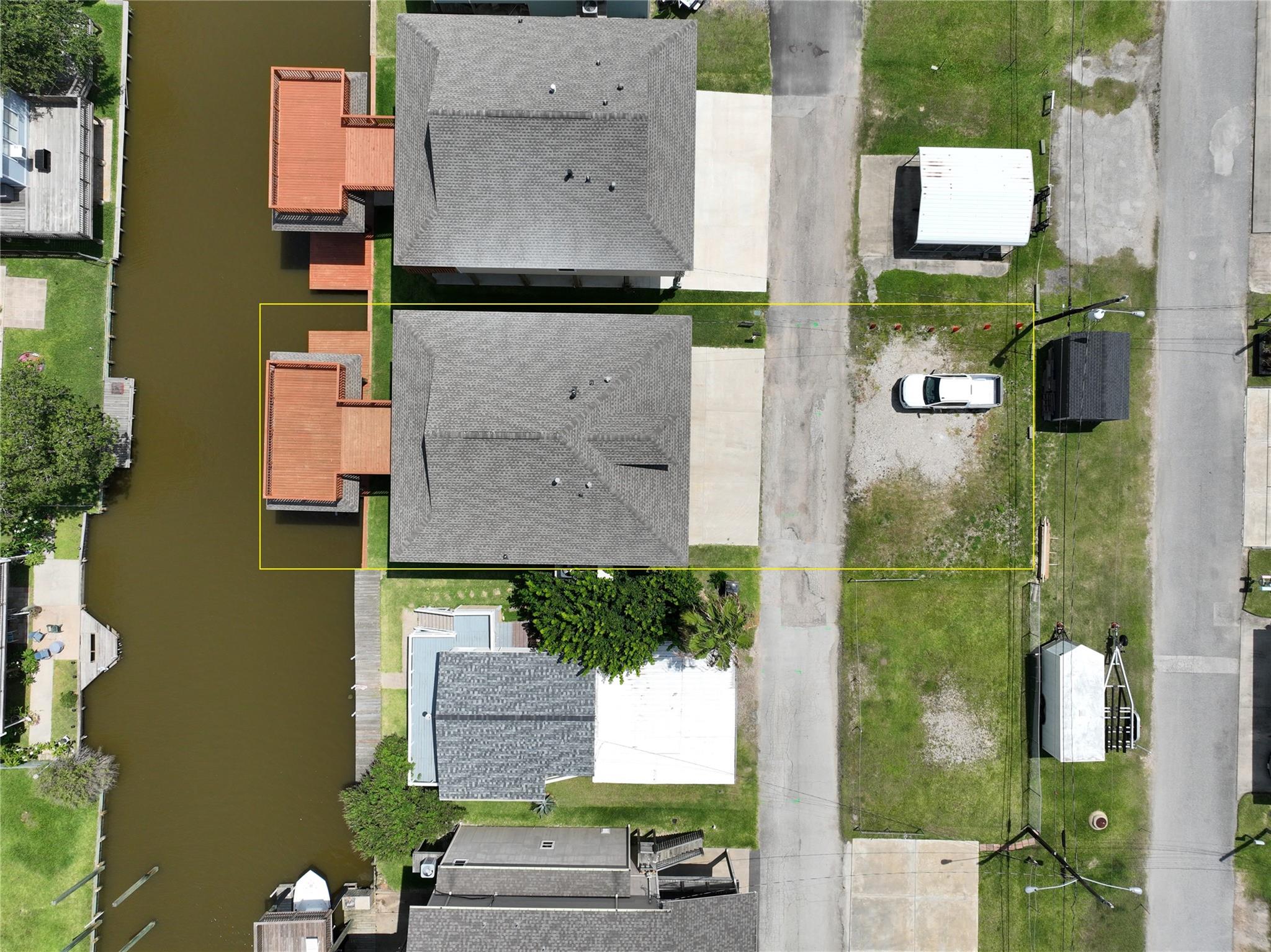 18 Edgewater