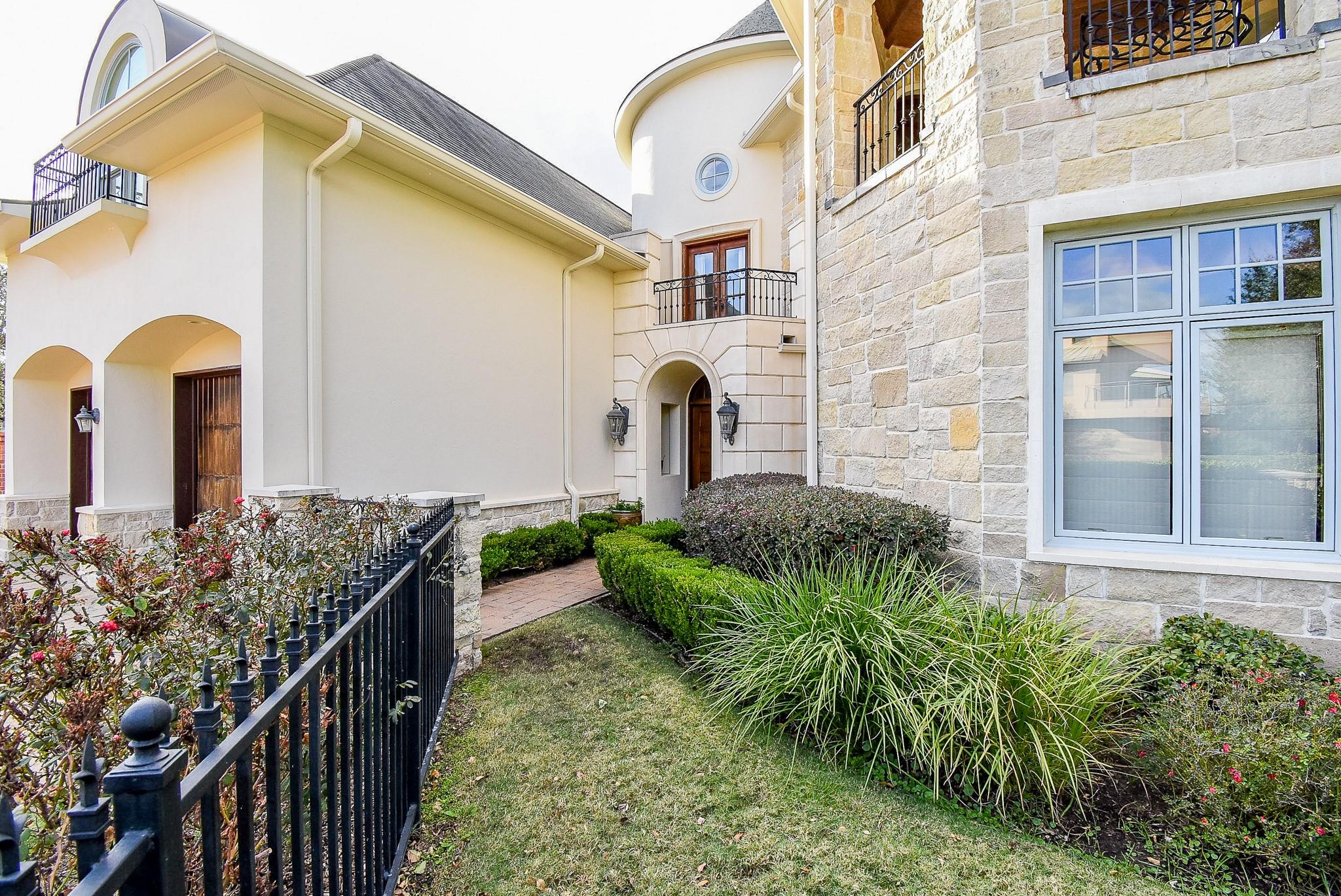 15710 Creek Bend Drive