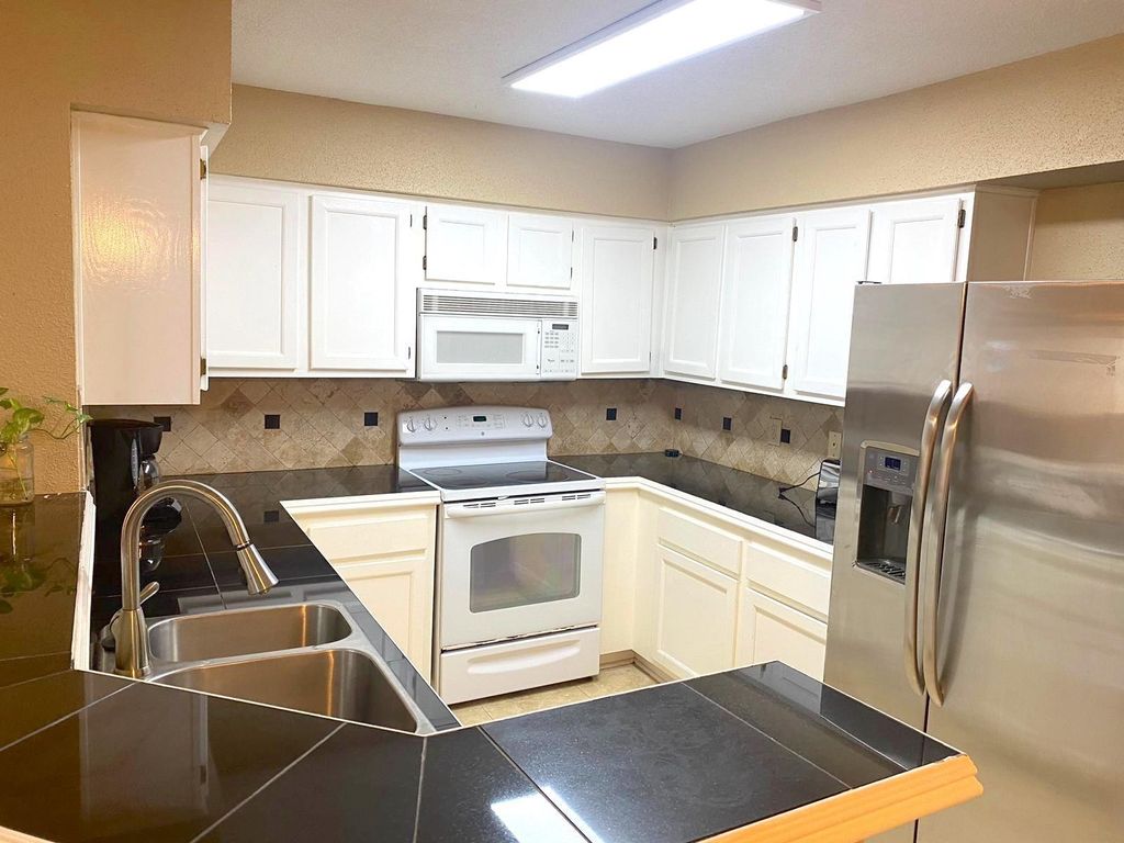 Photo of 2300 Old Spanish Trail #1134, Houston, TX 77054 (MLS # 10475861)