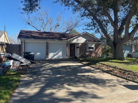 4807 Redfish Reef Street Bacliff TX 77518