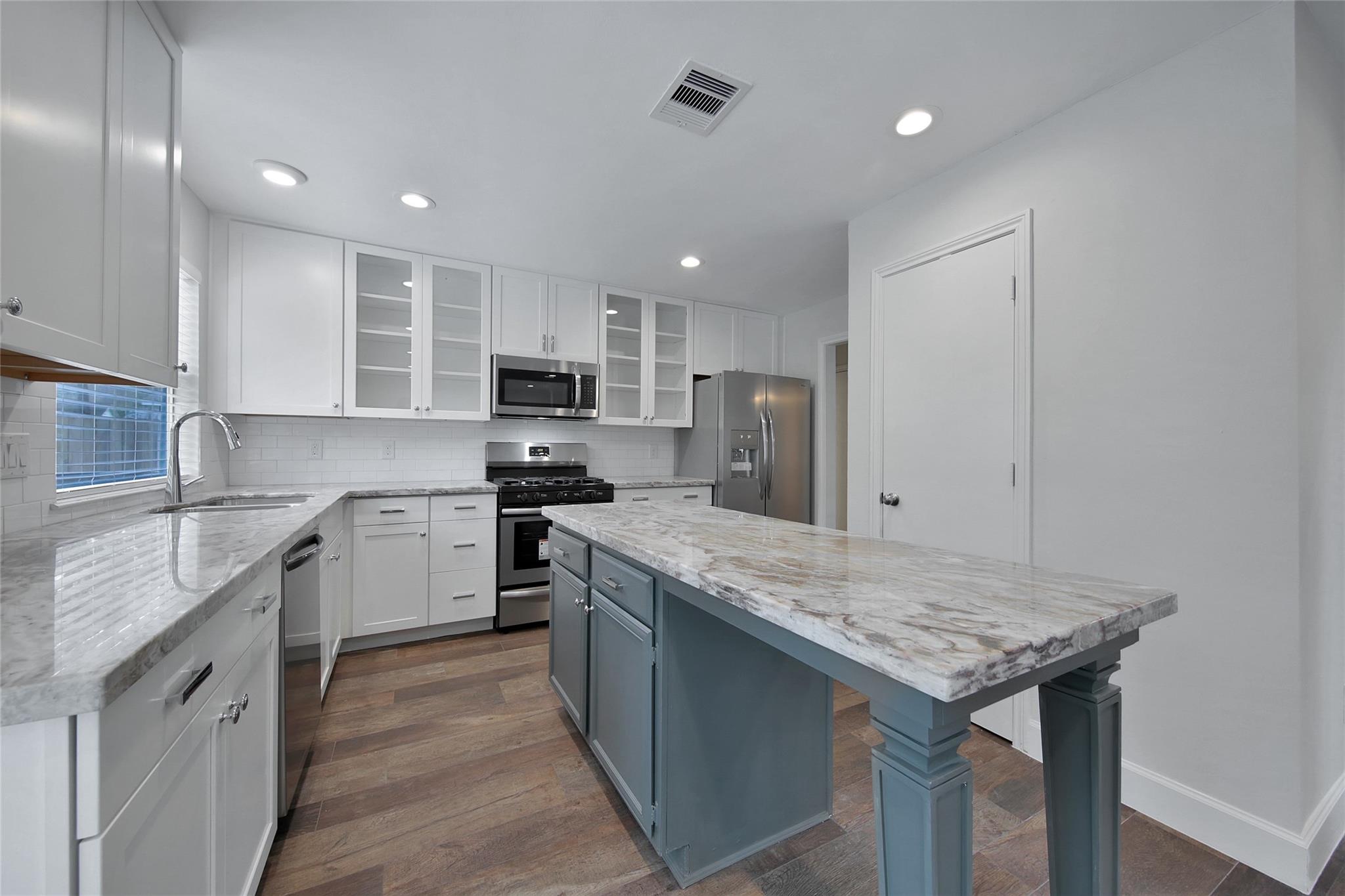 32 E Lance Leaf Road