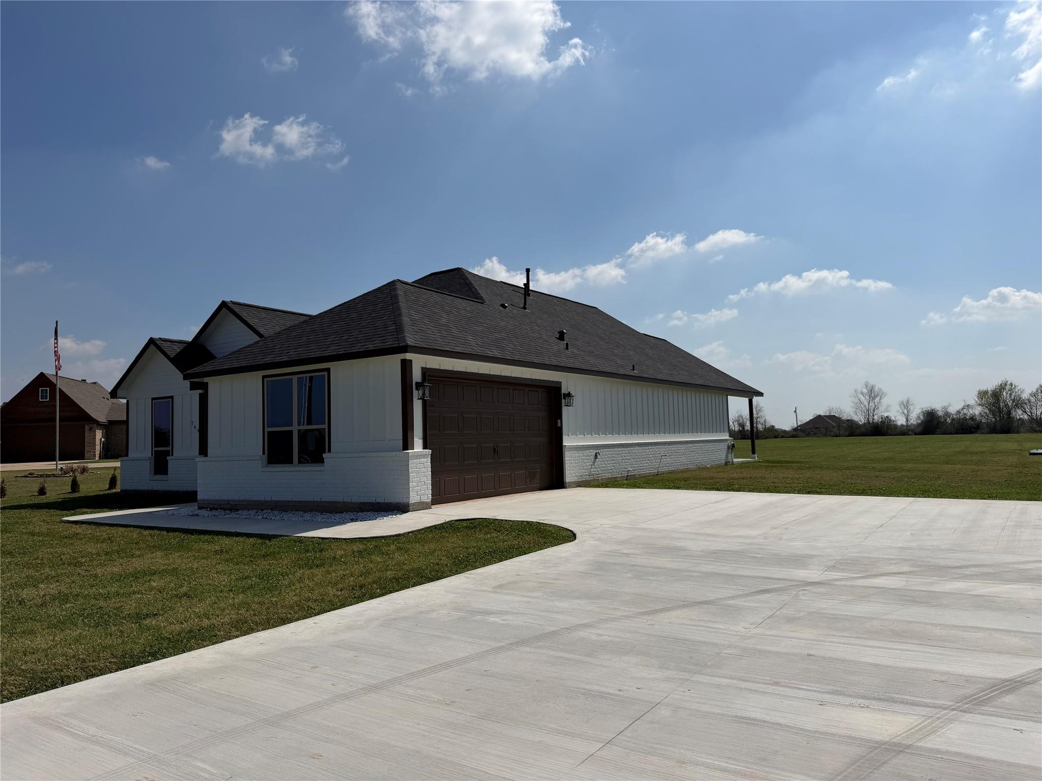 749 Buffalo Trail
