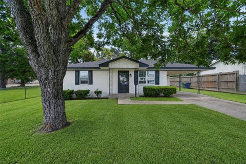 Photo of 803 W First Street, Brenham, TX 77833 (MLS # 55979621)