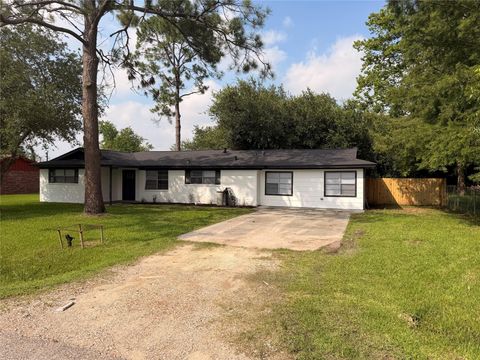 Photo of 3221 County Road 890, Alvin, TX 77511 (MLS # 7973911)