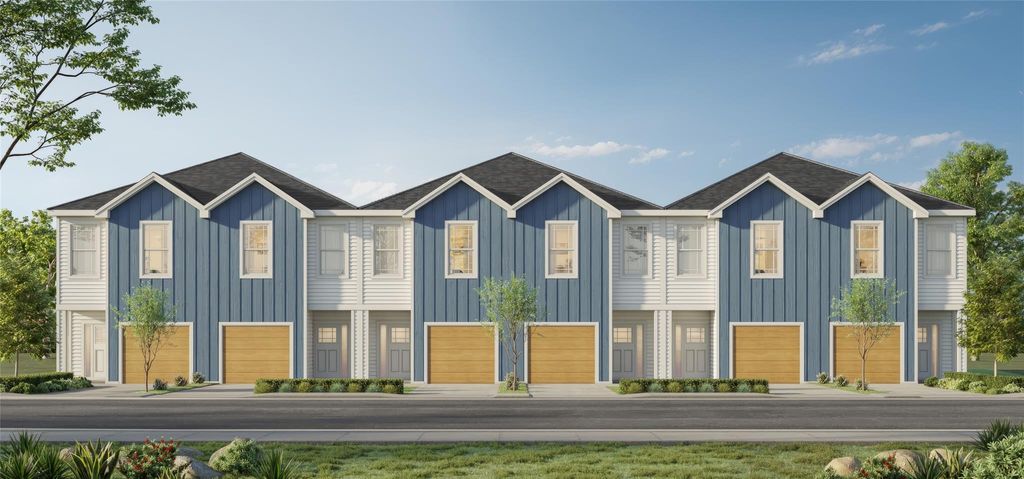 Photo of 1525 Franklin Avenue, Bonham, TX 75418 (MLS # 85705730)
