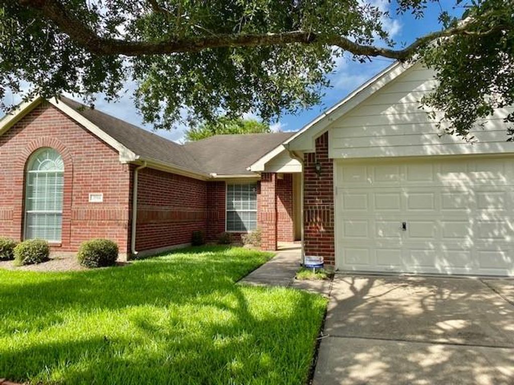 Photo of 3514 Silouette Cove, Friendswood, TX 77546 (MLS # 85407532)