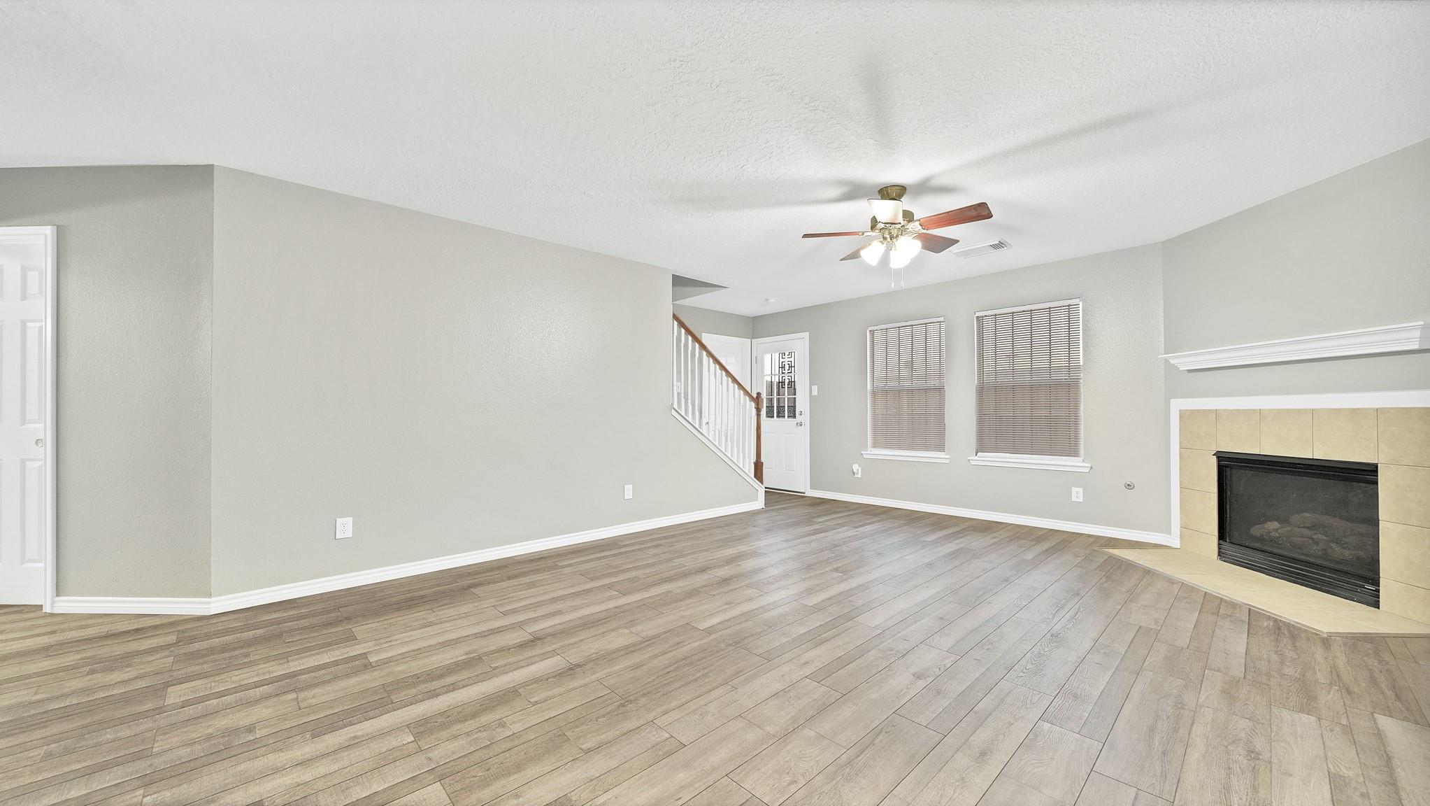 1102 Fairlane Square