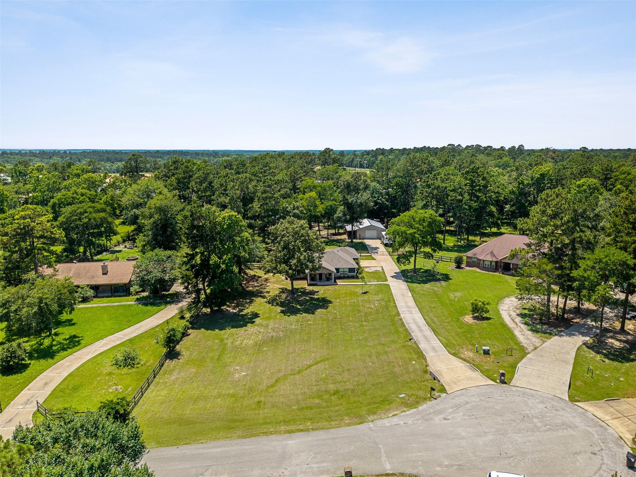 11414 Oak Springs Dr