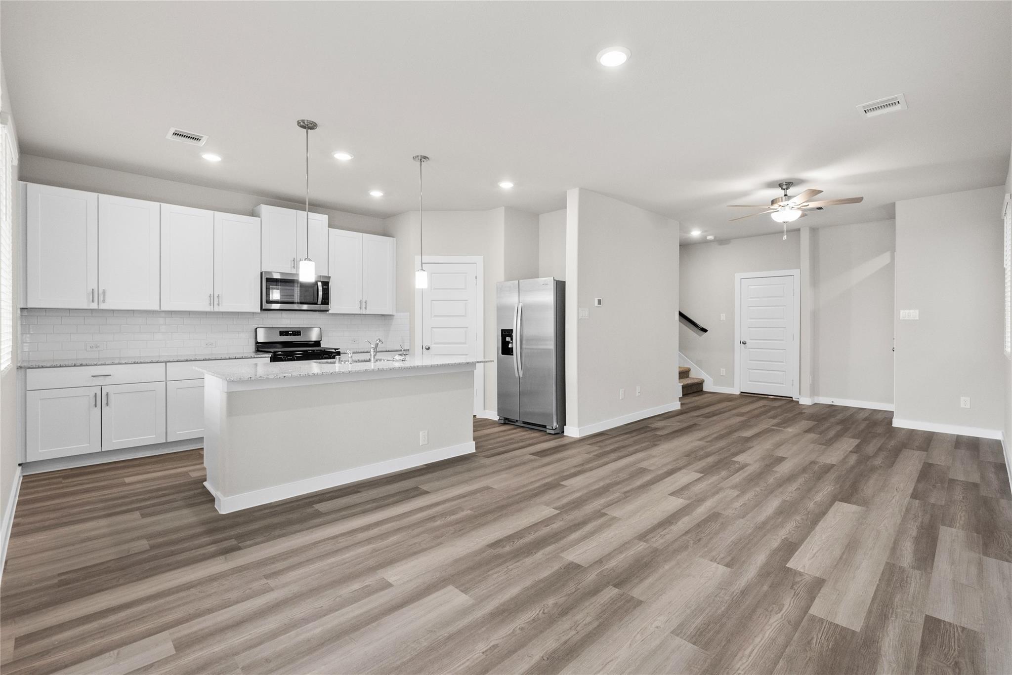 594 Avisa Drive
