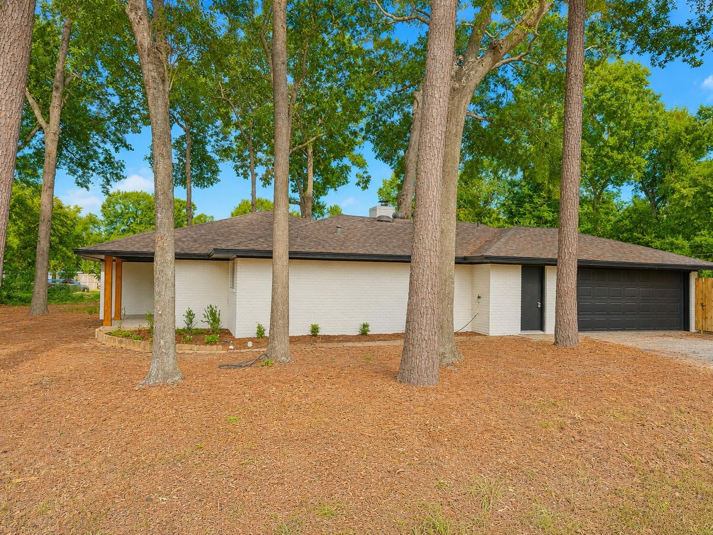 1527 Sungail Drive