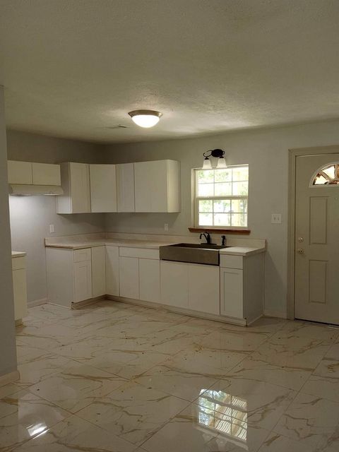 Photo of 1916 Las Palmas Drive, Port Arthur, TX 77642 (MLS # 53057129)