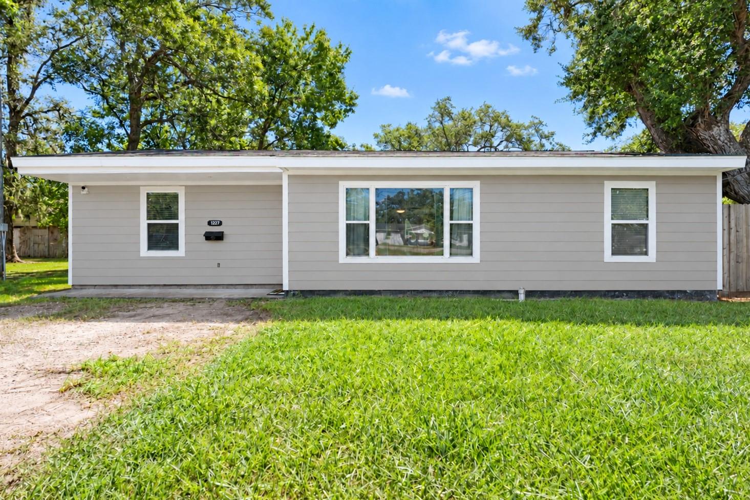 1227 Pecan Street