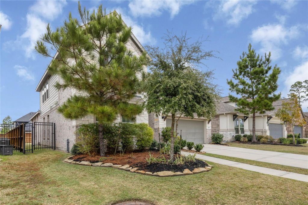 Photo of 28230 Emerald Bend, Spring, TX 77386 (MLS # 93735971)