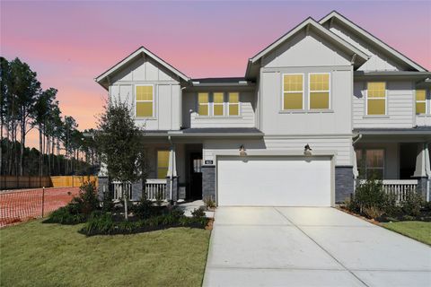 Townhouse For Sale - 9115 Petroglyph Point Court<br/> Porter, TX 77365