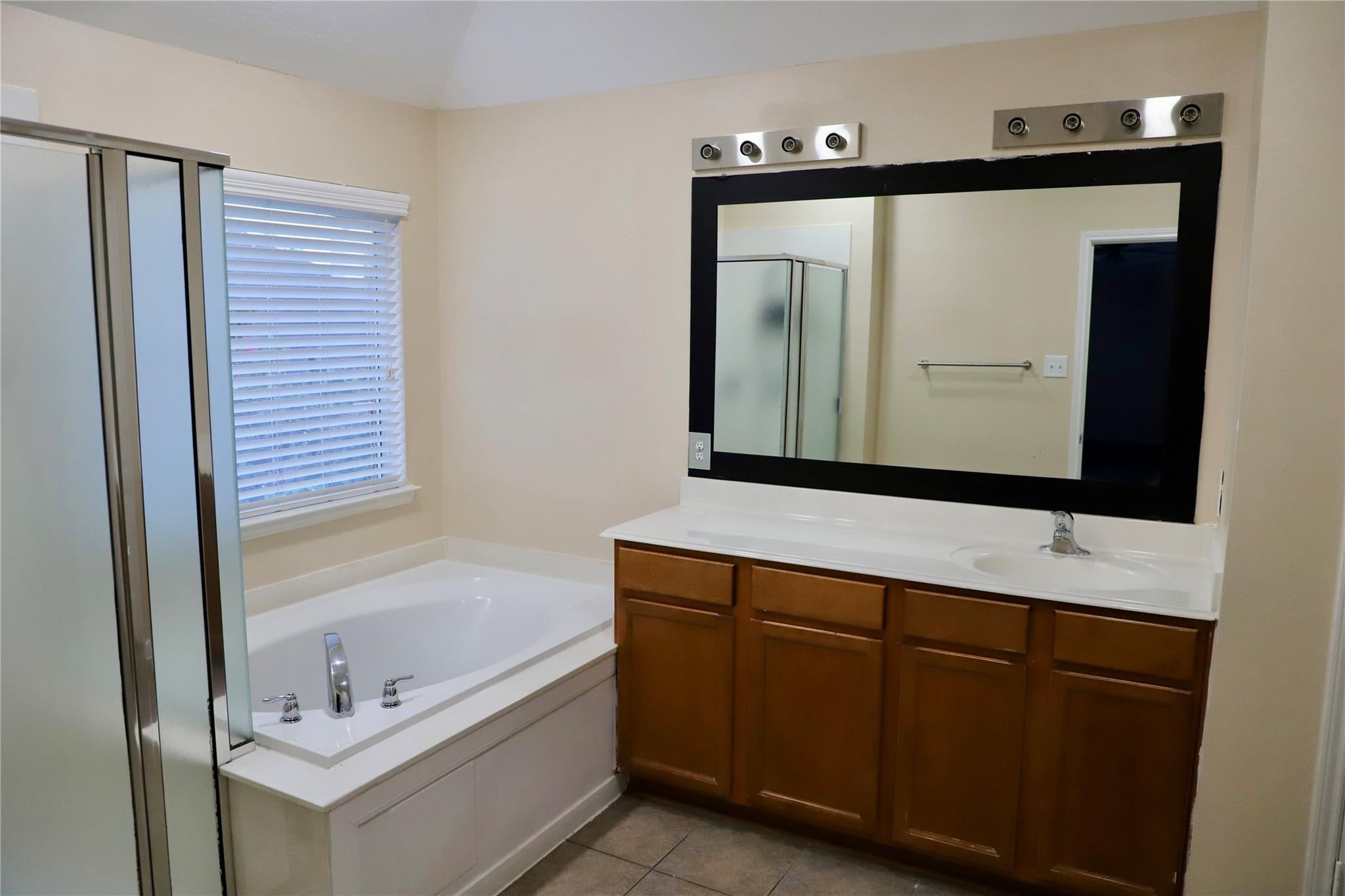 7407 Saxon Hill Lane
