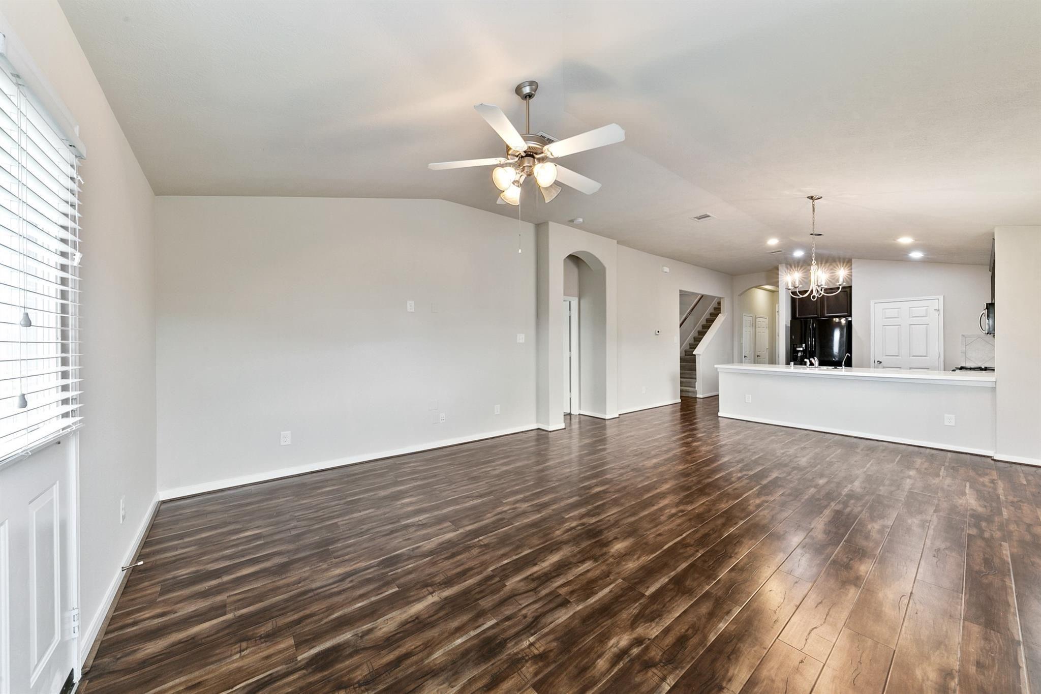 24415 Lakecrest Town Drive Drive