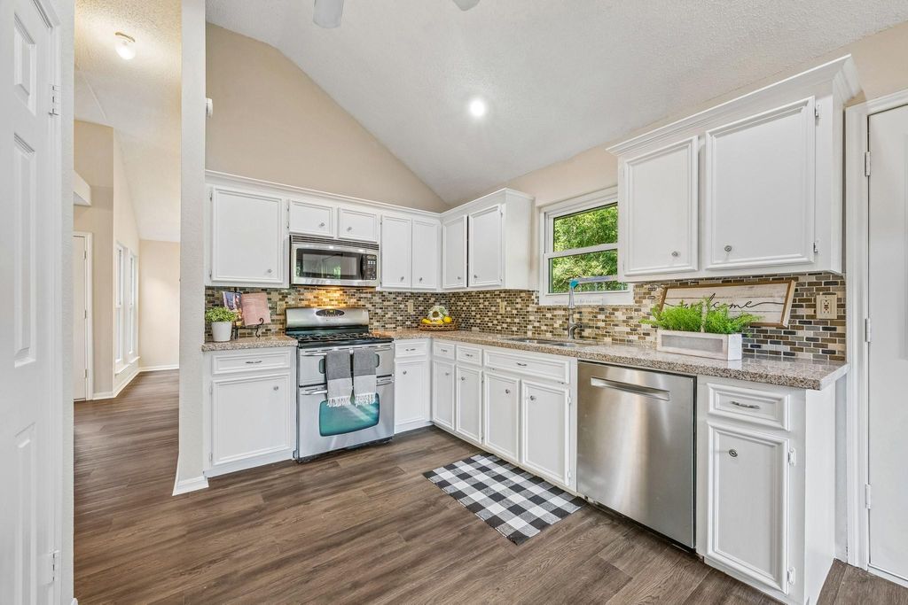 Photo of 2711 Hazel Street, Pearland, TX 77581 (MLS # 38035817)