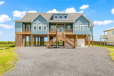 Photo of 366 Atkinson Street, Crystal Beach, TX 77650 (MLS # 25043367)