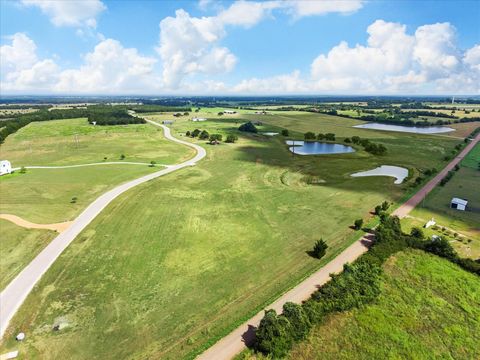 Photo of 170 Vineyard View Trail - Lot 25 Trl, Carmine, TX 78932 (MLS # 75512610)