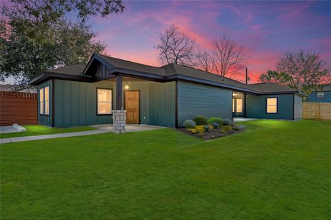 4656 N Teague Street Rosharon TX 77583