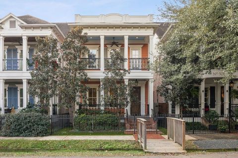 Photo of 510 E 27th Street, Houston, TX 77008 (MLS # 90382026)