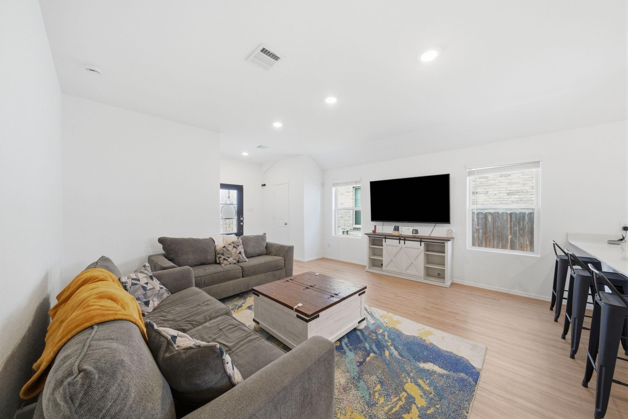 6312 Barrington Cliff Trail