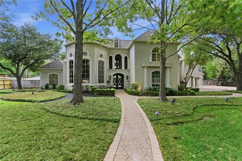 835 Echo Lane Hunters Creek Village TX 77024