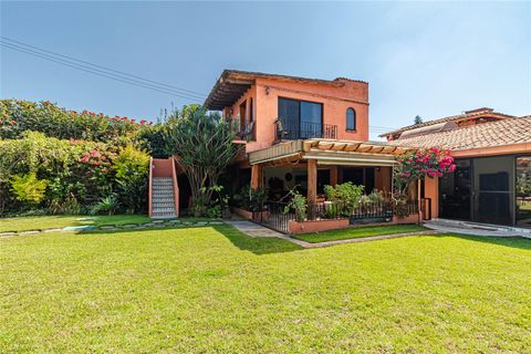 Photo of 43 Calle Netzahualcoyotl, IL 62520 (MLS # 7472617)