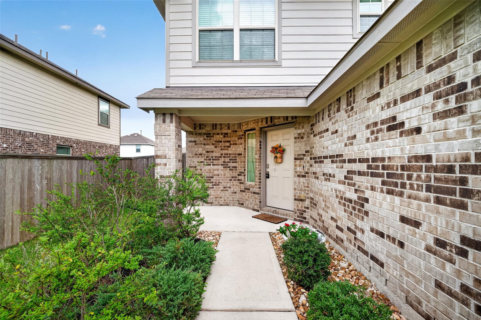 8623 River Crest Drive