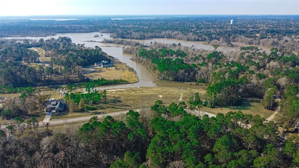 Photo of 28635 Monterey Cliff Lane, Huffman, TX 77336 (MLS # 28079127)