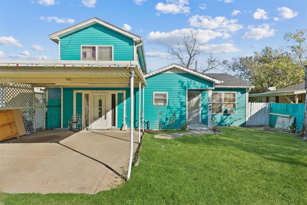 Photo of 1608 Maiden Lane, Richmond, TX 77469 (MLS # 90127832)