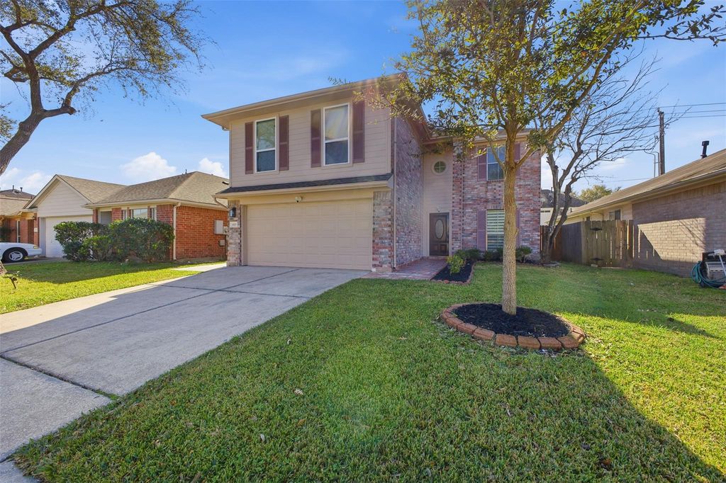 Photo of 8927 Aspen Place Drive, Houston, TX 77071 (MLS # 68202067)