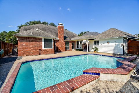Photo of 5602 Island Breeze Drive, Houston, TX 77041 (MLS # 84530006)