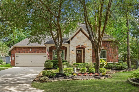 Photo of 3 Blue Wildflower Pl PL, The Woodlands, TX 77354 (MLS # 5615115)