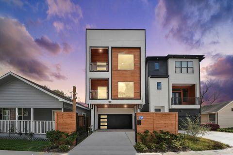 Tiny photo for 2711 Delano Street, Houston, TX 77004 (MLS # 40170488)