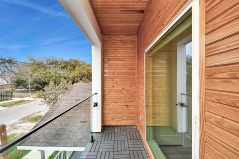 Tiny photo for 2711 Delano Street, Houston, TX 77004 (MLS # 40170488)