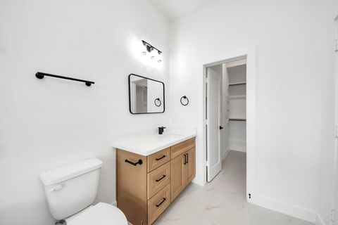 Tiny photo for 2711 Delano Street, Houston, TX 77004 (MLS # 40170488)