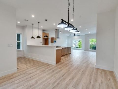 Tiny photo for 2711 Delano Street, Houston, TX 77004 (MLS # 40170488)