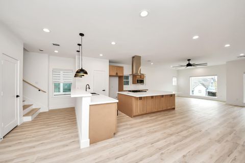 Tiny photo for 2711 Delano Street, Houston, TX 77004 (MLS # 40170488)