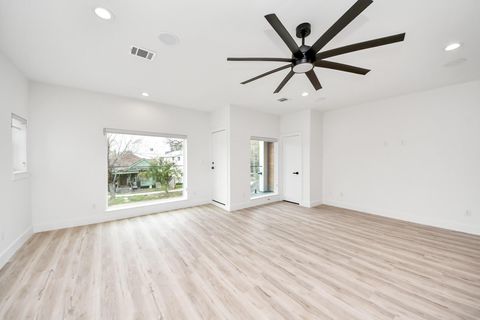 Tiny photo for 2711 Delano Street, Houston, TX 77004 (MLS # 40170488)