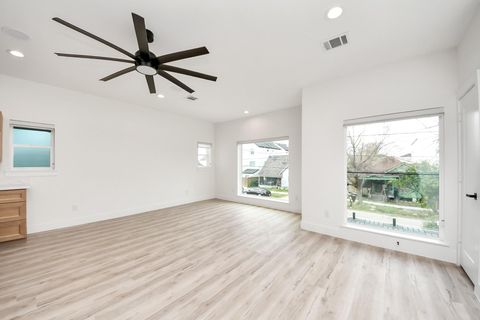 Tiny photo for 2711 Delano Street, Houston, TX 77004 (MLS # 40170488)