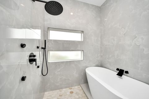 Tiny photo for 2711 Delano Street, Houston, TX 77004 (MLS # 40170488)