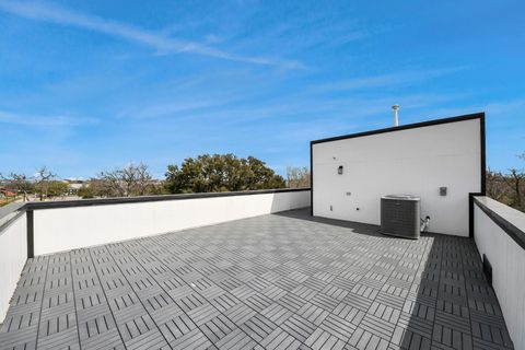 Tiny photo for 2711 Delano Street, Houston, TX 77004 (MLS # 40170488)