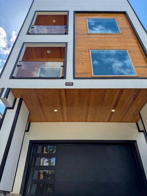 Tiny photo for 2711 Delano Street, Houston, TX 77004 (MLS # 40170488)