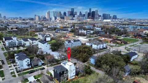 Tiny photo for 2711 Delano Street, Houston, TX 77004 (MLS # 40170488)