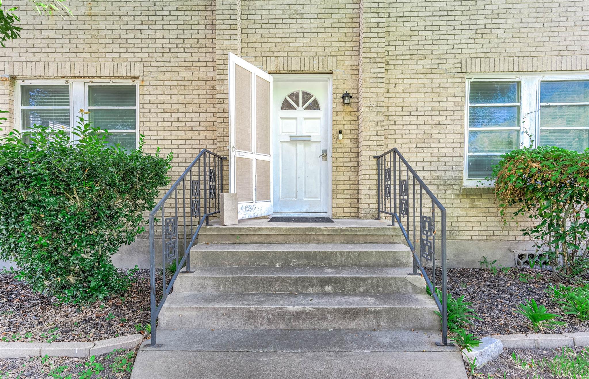 4404 Avenue N 1/2