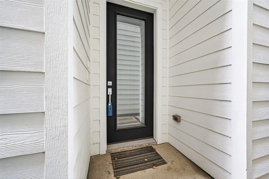 Photo of 5841 Dolores Street, Houston, TX 77057 (MLS # 45166298)